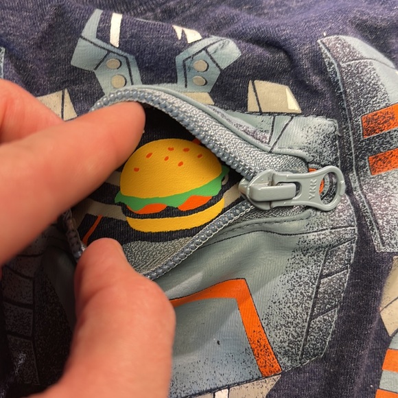 Boy size 4 shirt bundle - Picture 5 of 6